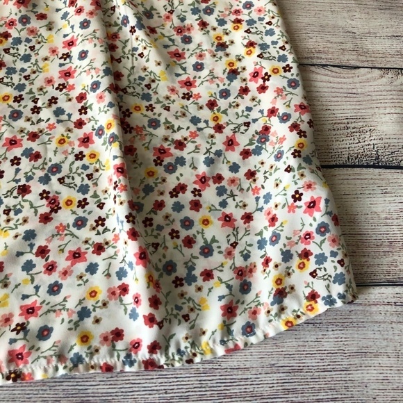 Gap Floral Print Sleeveless Flutter Top Size S - Picture 4 of 5